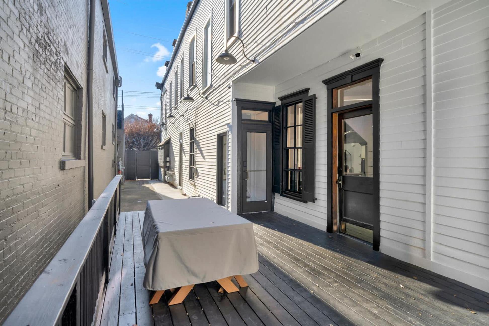 Apartment Perfect In Vibrant Highlands