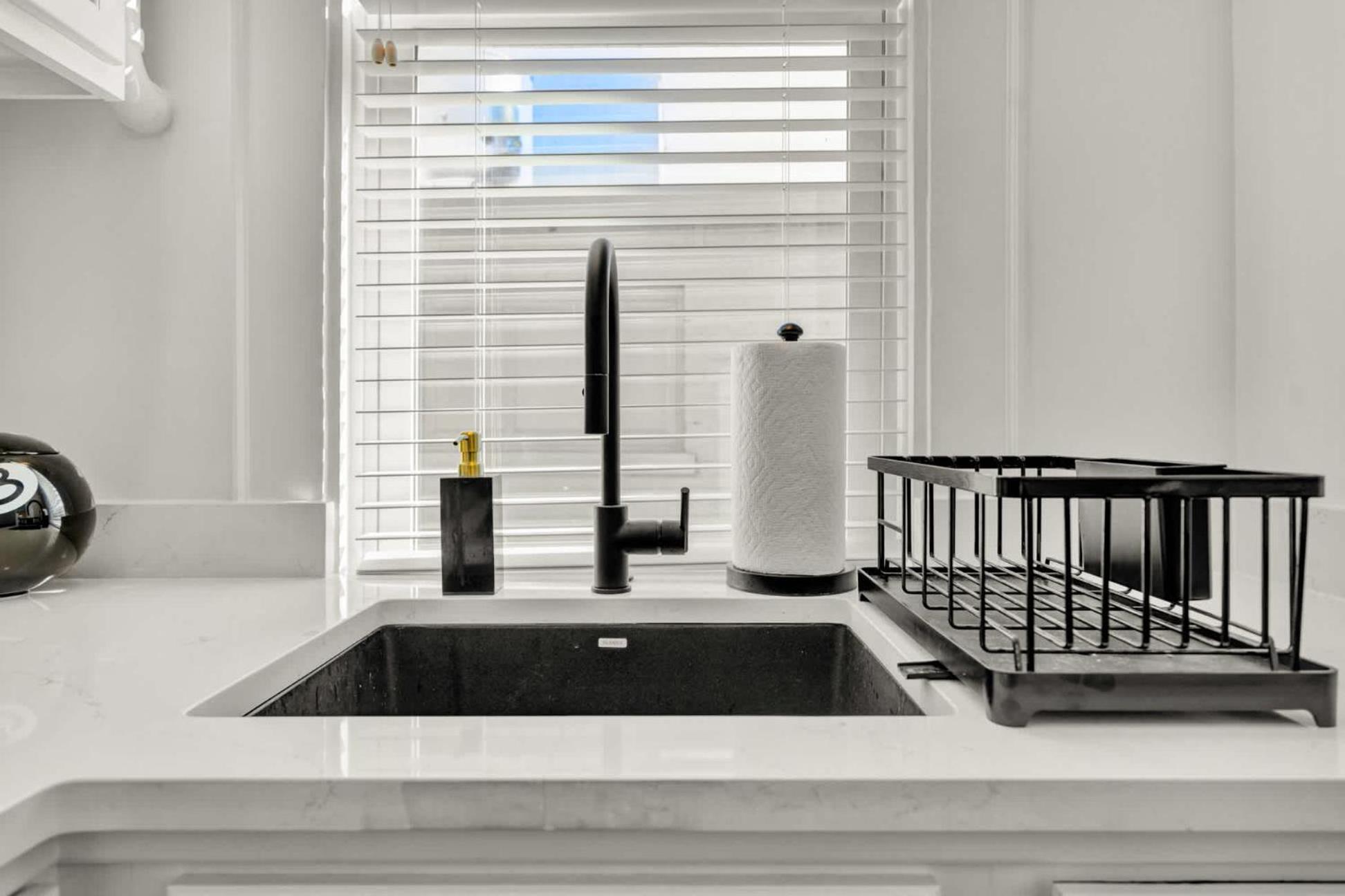 Perfect In Vibrant Highlands Apartment *